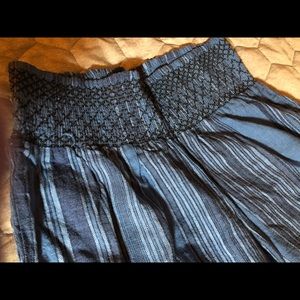 Women’s Blue Stripe Linen Pants (M)